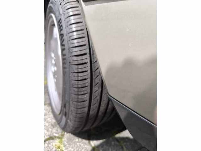Mercedes - 190e - oldtimer - afbeelding 15 van  25