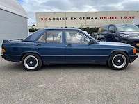 Mercedes - 1985 - 190 - 2.0 - personenauto - afbeelding 8 van  13