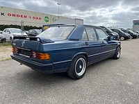 Mercedes - 1985 - 190 - 2.0 - personenauto - afbeelding 9 van  13