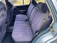 Mercedes - 1986 - 200-serie - 230te - personenauto - afbeelding 3 van  15