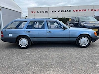 Mercedes - 1986 - 200-serie - 230te - personenauto - afbeelding 10 van  15