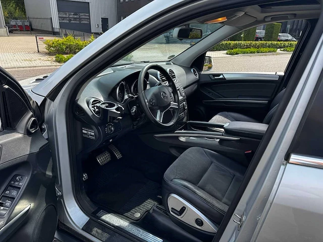 Mercedes - 2009 - ml - 320 cdi 4matic - duits - afbeelding 3 van  12