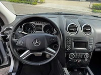 Mercedes - 2009 - ml - 320 cdi 4matic - duits - afbeelding 4 van  12