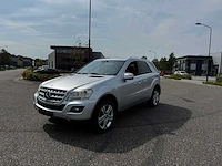 Mercedes - 2009 - ml - 320 cdi 4matic - duits - afbeelding 1 van  12