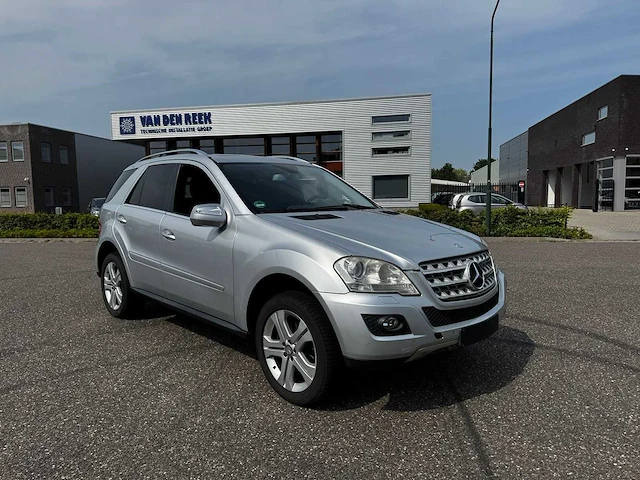 Mercedes - 2009 - ml - 320 cdi 4matic - duits - afbeelding 5 van  12