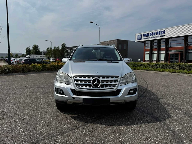 Mercedes - 2009 - ml - 320 cdi 4matic - duits - afbeelding 6 van  12