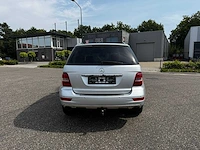 Mercedes - 2009 - ml - 320 cdi 4matic - duits - afbeelding 9 van  12