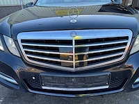 Mercedes - 2011 - e350 - personenauto - afbeelding 7 van  15