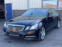 Mercedes - 2011 - e350 - personenauto - afbeelding 1 van  15