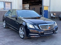 Mercedes - 2011 - e350 - personenauto - afbeelding 8 van  15