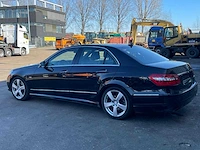 Mercedes - 2011 - e350 - personenauto - afbeelding 10 van  15