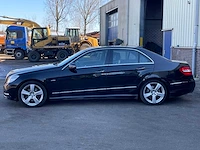 Mercedes - 2011 - e350 - personenauto - afbeelding 11 van  15