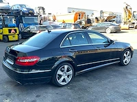 Mercedes - 2011 - e350 - personenauto - afbeelding 13 van  15