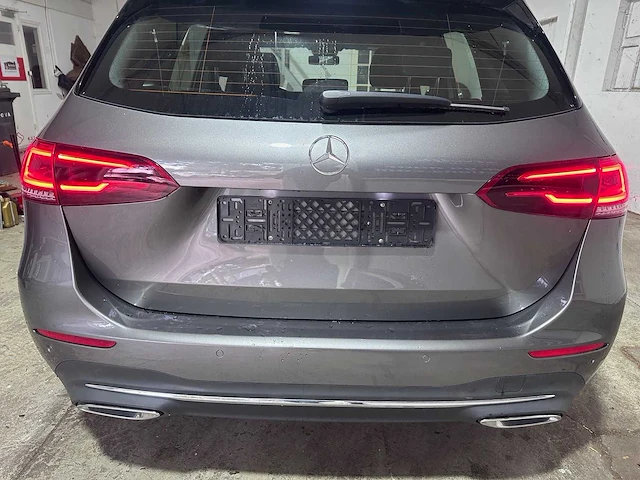 Mercedes - b - 200 automaat - nl kenteken - afbeelding 18 van  23
