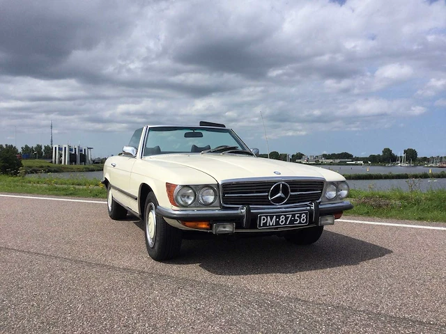 Mercedes - cabriolet - 350sl - oldtimer - afbeelding 17 van  22