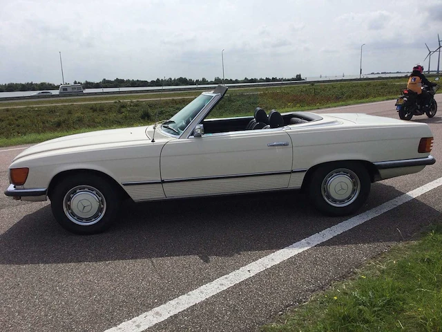 Mercedes - cabriolet - 350sl - oldtimer - afbeelding 20 van  22