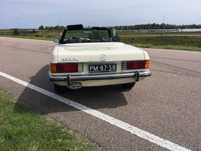 Mercedes - cabriolet - 350sl - oldtimer - afbeelding 22 van  22