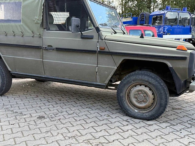 Mercedes - g-klasse - puch 300gd - personenauto - afbeelding 10 van  29