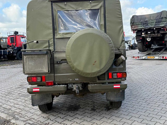 Mercedes - g-klasse - puch 300gd - personenauto - afbeelding 14 van  29