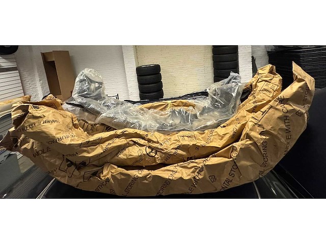 Mercedes - partij onderdelen- vrachtauto's - personenauto's - afbeelding 4 van  10