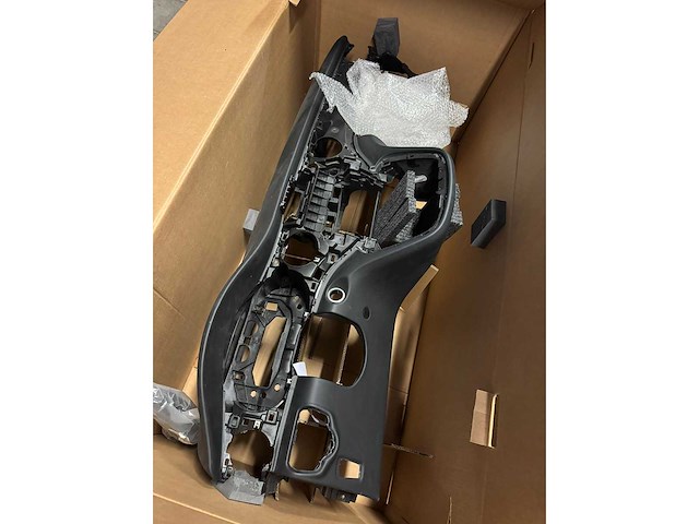 Mercedes - partij onderdelen- vrachtauto's - personenauto's - afbeelding 6 van  10