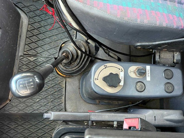 Mercedes - vario 814 4x4 - bedrijfswagen kieper - afbeelding 2 van  41