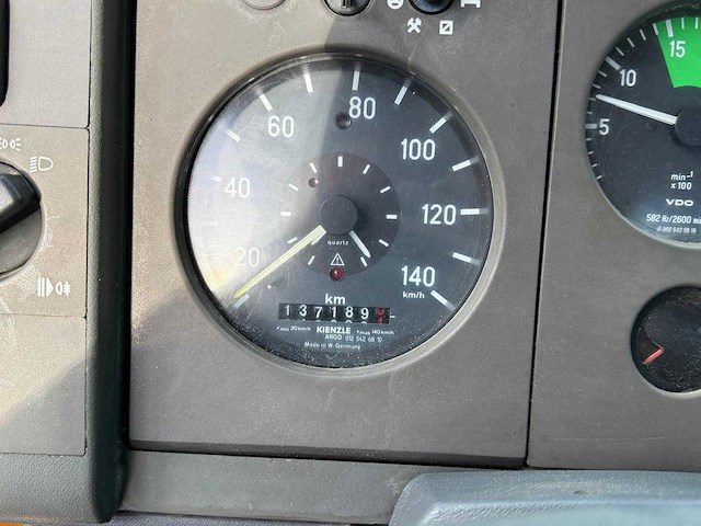 Mercedes - vario 814 4x4 - bedrijfswagen kieper - afbeelding 10 van  41