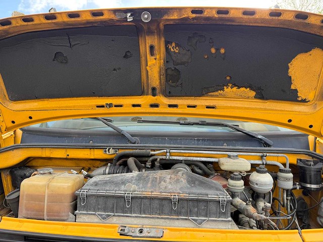 Mercedes - vario 814 4x4 - bedrijfswagen kieper - afbeelding 36 van  41