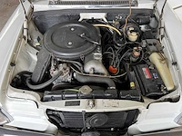 Mercedes - w114 - 250 e - oldtimer - 1968 - afbeelding 19 van  37