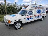 Mercedes - w123 250s - ex. ambulance-ziekenauto - 1980