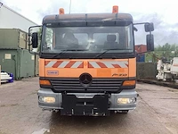 Mercedes 1518 straatveegmachine - afbeelding 7 van  13