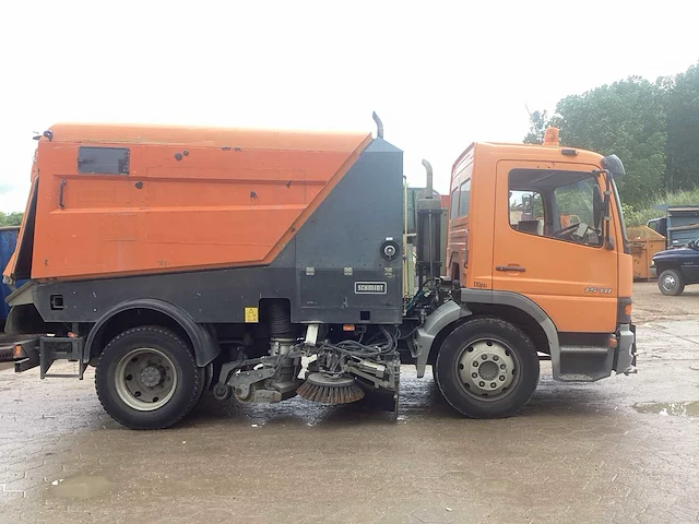 Mercedes 1518 straatveegmachine - afbeelding 11 van  13