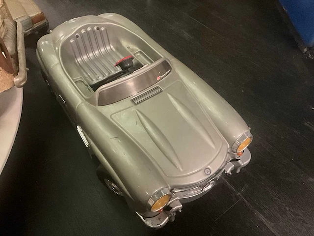 Mercedes 300sl pedalcar - afbeelding 3 van  6