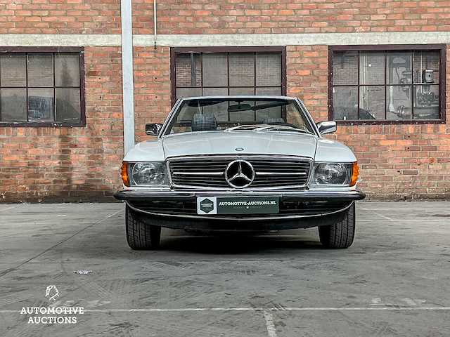 Mercedes 380 sl 3.8 v8 204pk 1983 sl-klasse youngtimer - afbeelding 14 van  59