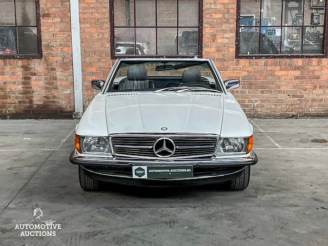 Mercedes 380 sl 3.8 v8 204pk 1983 sl-klasse youngtimer - afbeelding 15 van  59