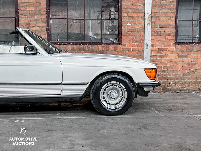 Mercedes 380 sl 3.8 v8 204pk 1983 sl-klasse youngtimer - afbeelding 24 van  59