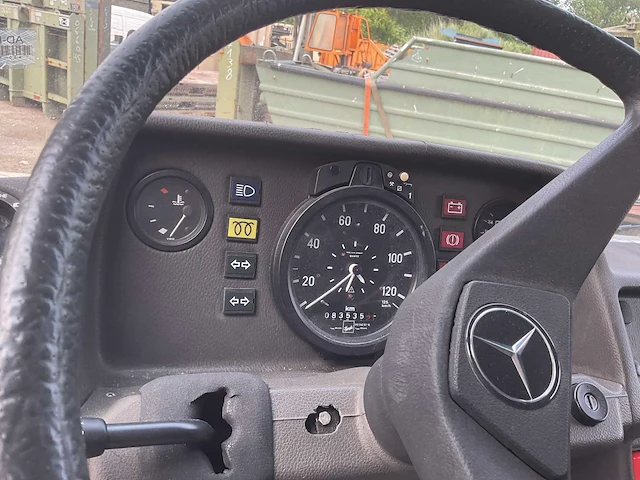 Mercedes 408d legervoertuig - afbeelding 3 van  12