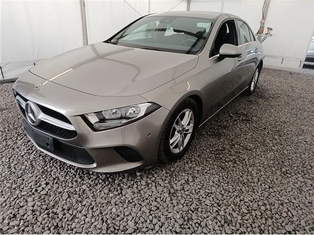 Mercedes a180, 2019 - afbeelding 1 van  33