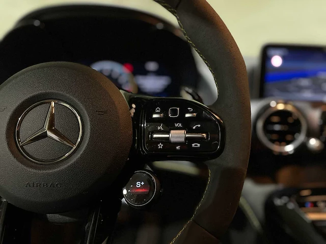 Mercedes-amg gt-r 4.0 v8 585pk 2019 carbon mercedes-benz (btw), nl-kenteken - afbeelding 23 van  45