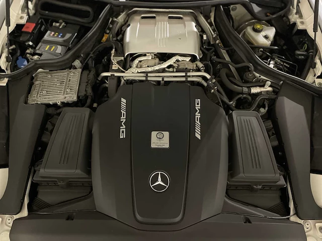 Mercedes-amg gt-r 4.0 v8 585pk 2019 carbon mercedes-benz (btw), nl-kenteken - afbeelding 43 van  45