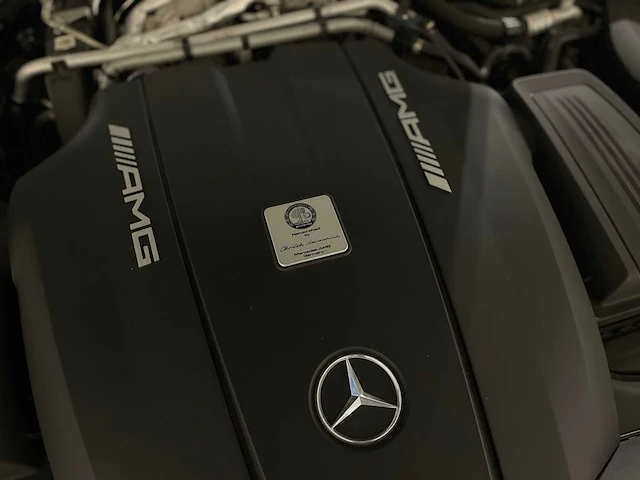 Mercedes-amg gt-r 4.0 v8 585pk 2019 carbon mercedes-benz (btw), nl-kenteken - afbeelding 44 van  45
