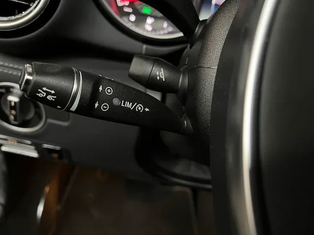 Mercedes amg gt roadster 4.0 v8 476pk 2018, r-567-kk - afbeelding 35 van  59