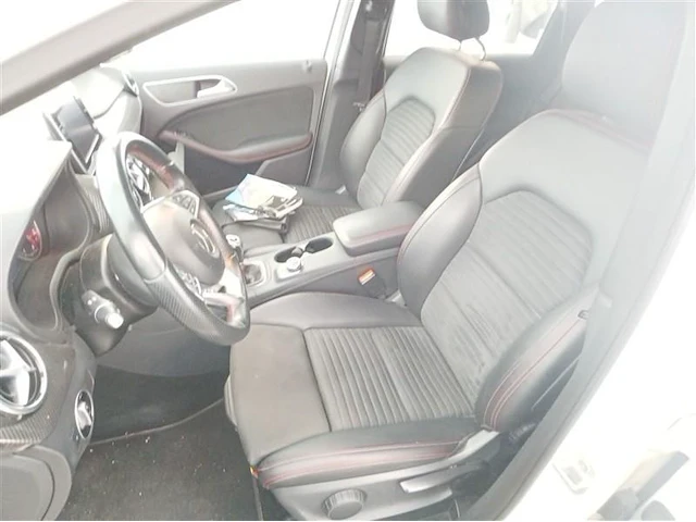 Mercedes b180, 2017 - afbeelding 6 van  31