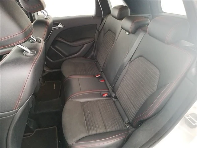 Mercedes b180, 2017 - afbeelding 7 van  31