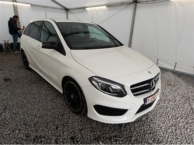 Mercedes b180, 2017 - afbeelding 27 van  31
