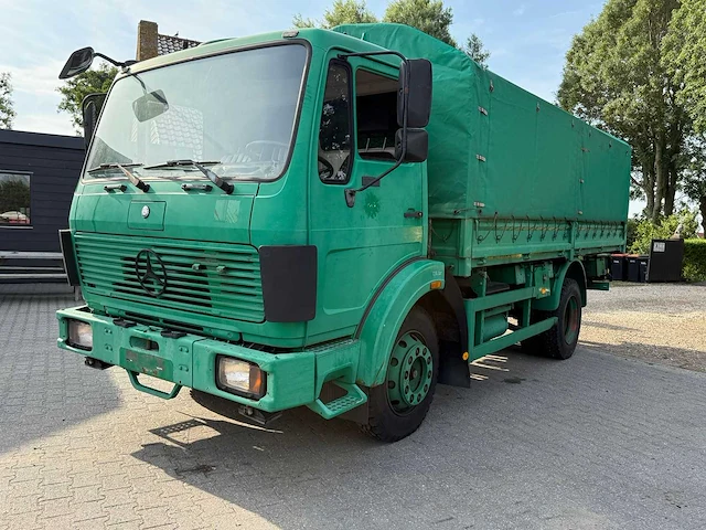 Mercedes benz - 1017 - vrachtwagen - afbeelding 1 van  37