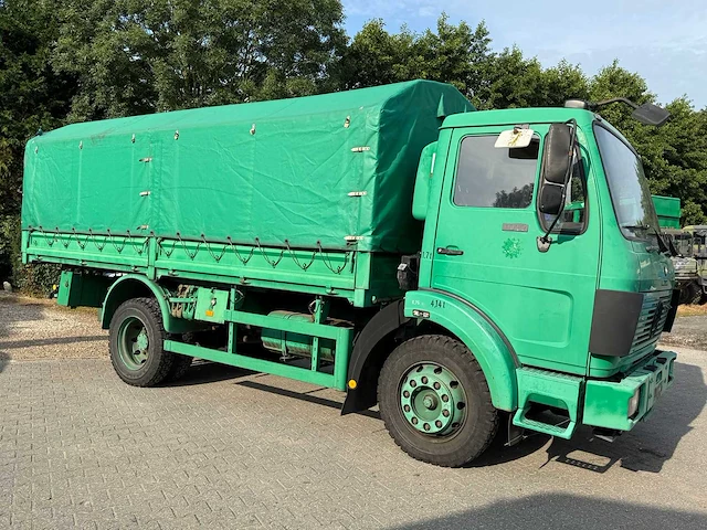 Mercedes benz - 1017 - vrachtwagen - afbeelding 14 van  37