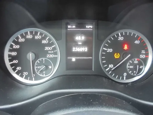 Mercedes-benz - 111 cdi lang cooler - vzr-93-p - afbeelding 9 van  20