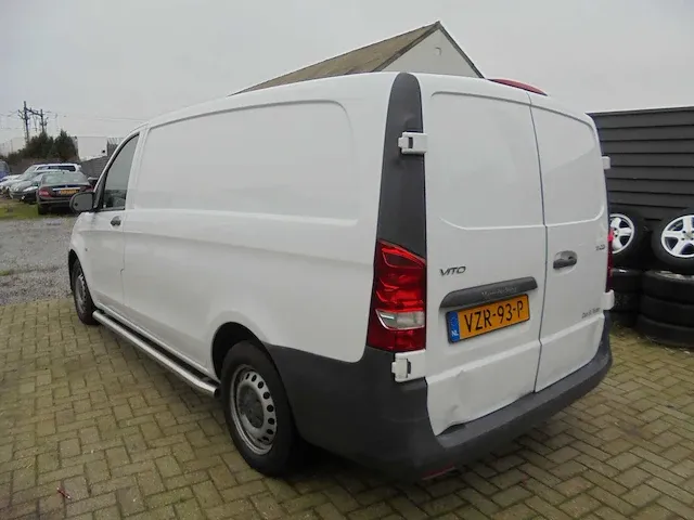 Mercedes-benz - 111 cdi lang cooler - vzr-93-p - afbeelding 15 van  20