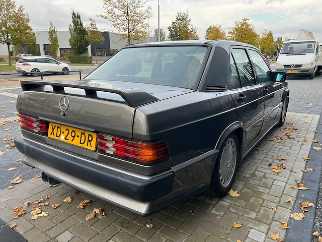 Mercedes-benz - 190 - 2.5 d turbo (1989) - afbeelding 9 van  18